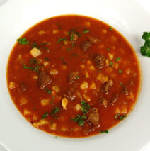 Gullaschsuppe
